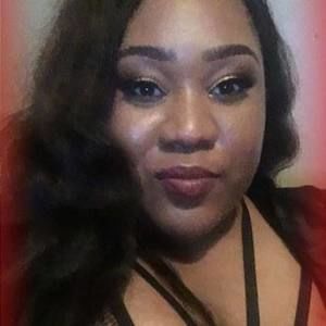 Meet your Posher, Alicia